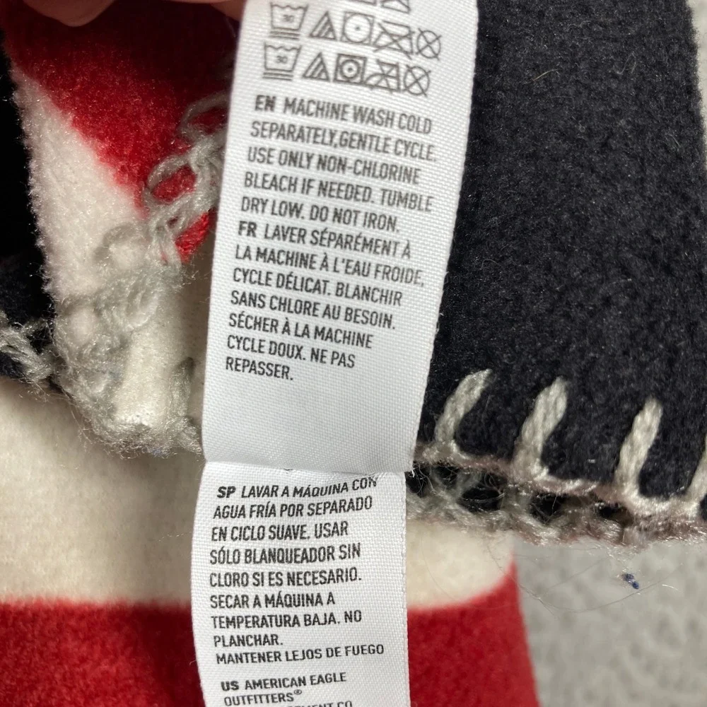 American‎ Eagle Outfitters Fleece Throw Blanket 48x60 inches Red White Blue Logo